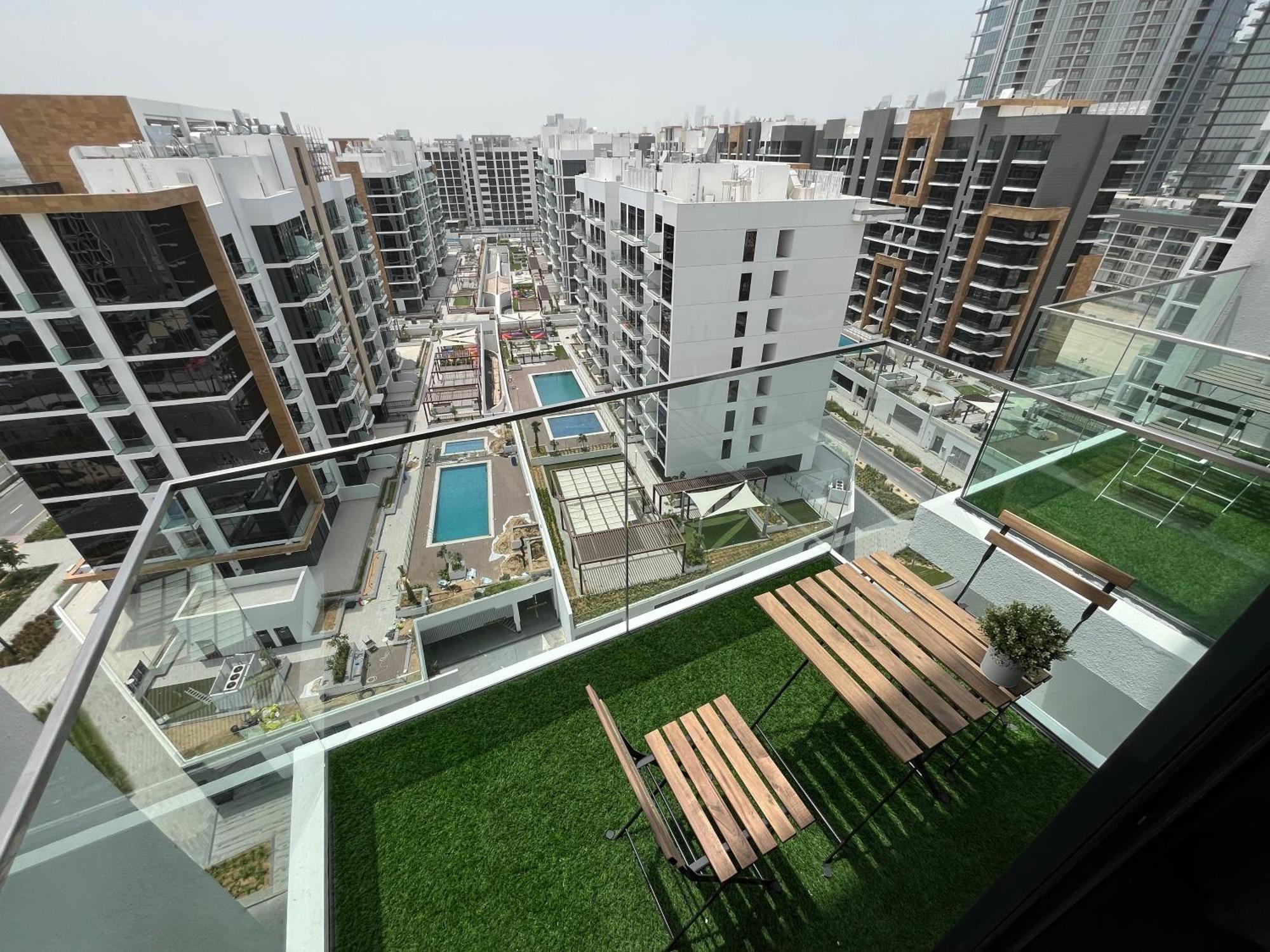 Enjoy Chic And Cozy Studio Apartment Dubai Exterior photo